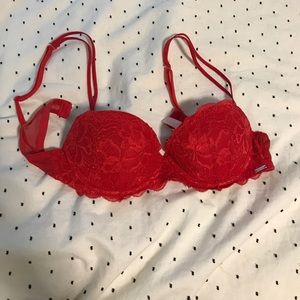 Red VS Demi bra 32B